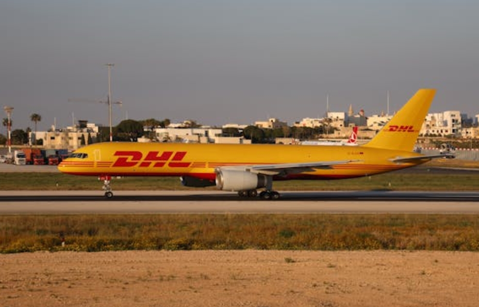 DHL空運快遞飛機